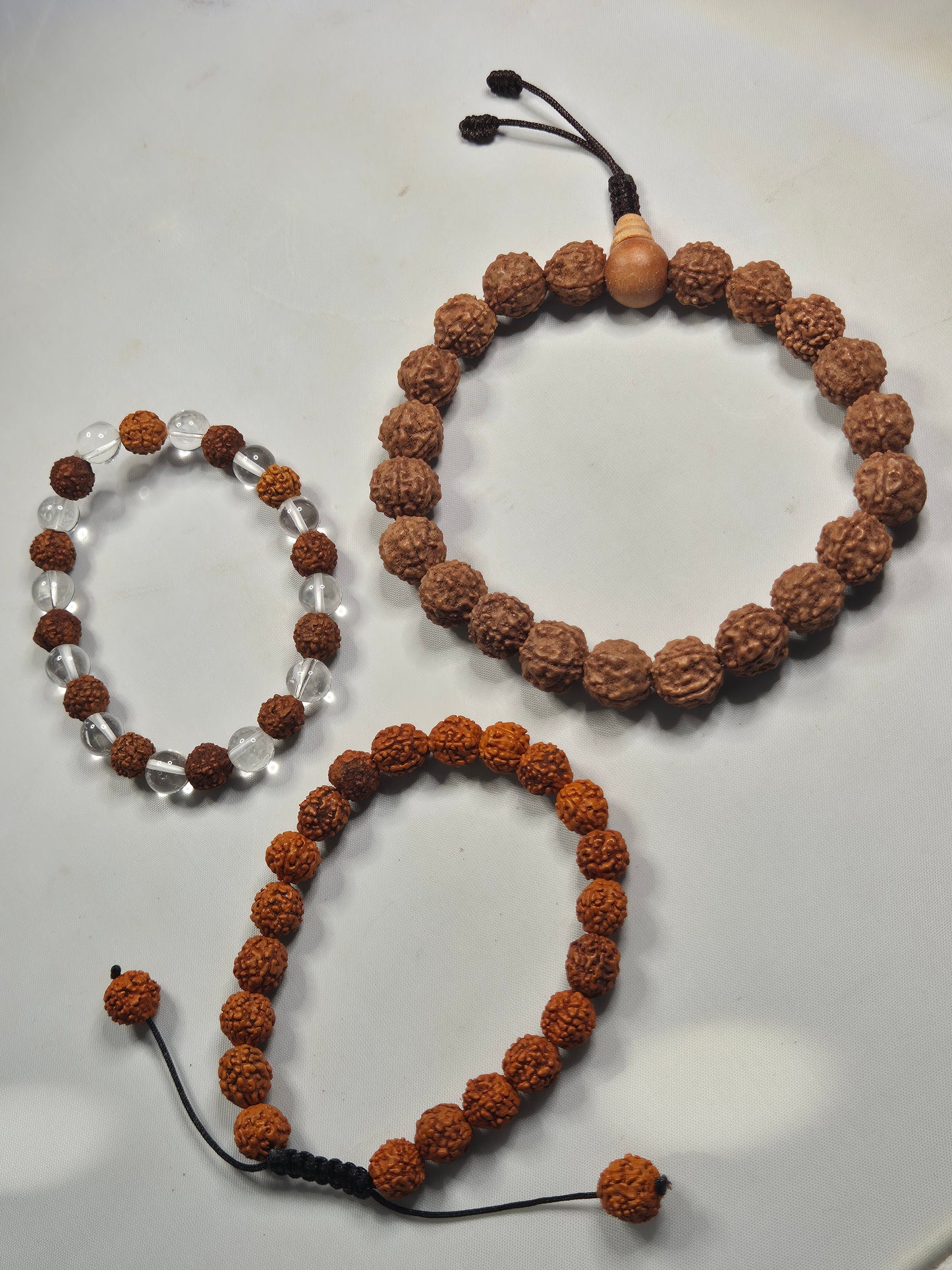 Rudraksha Armband, in bester Qualität, Größenverstellbar 3 verschiedene Variationen Mala Armband, Bergkristall Himalaya Tibet