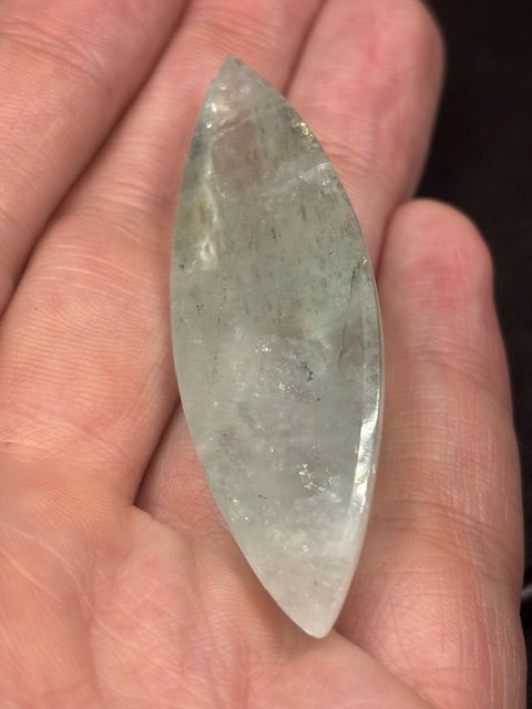 XL Aquamarin Cabochon in Edelsteinqualität, 79 Karat Brasilien
