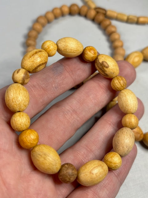 Premium Holz-Armbänder – Elastischer Schmuck aus echtem Palo Santo oder Sandelholz