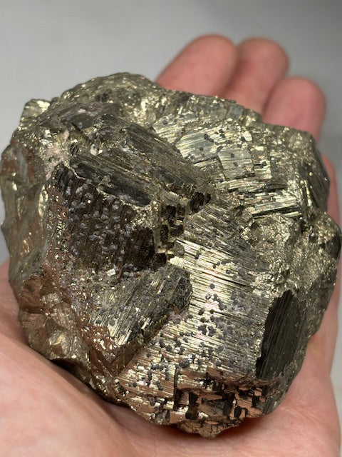 Pyrit Pentagondodekaeder Peru XL beste Qualität, Museumsstück, Katzengold