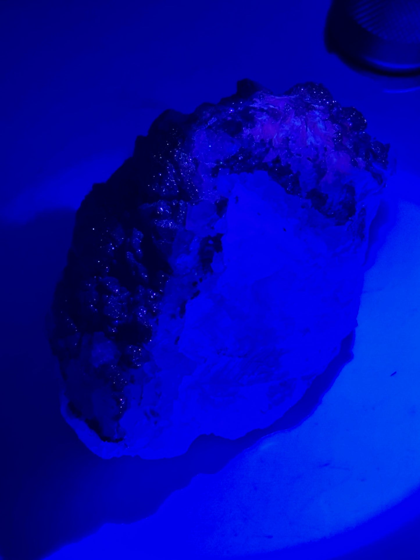 Fluorit grün blau (UV Aktiv) mit Baryt Kristallen + Pyrit überzogen, Marokko Regenbogenfluorit Baryt Pyrit Sonne