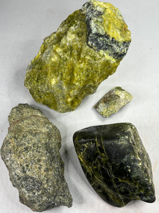 Lizardit Rohstein beste Qualität, Serpentin norwegische Jade