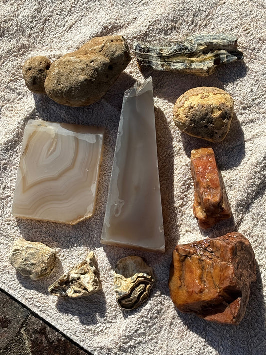 Verschiedene Achat Rohsteine, Knollen, Karneol, Chalcedon