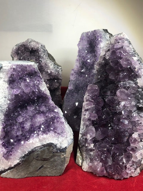 Amethyst Drusenstück groß & freistehend, beste Qualität