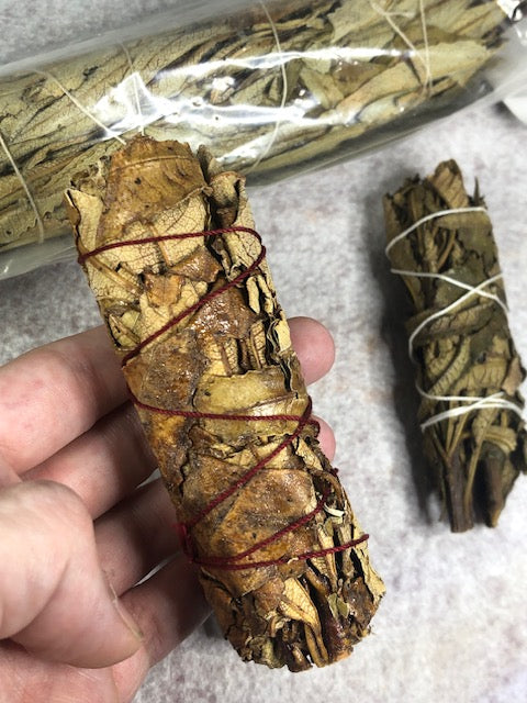 Traditionelle Yerba Santa Räucherbündel – Wildgeerntetes Heiliges Kraut aus Mexiko