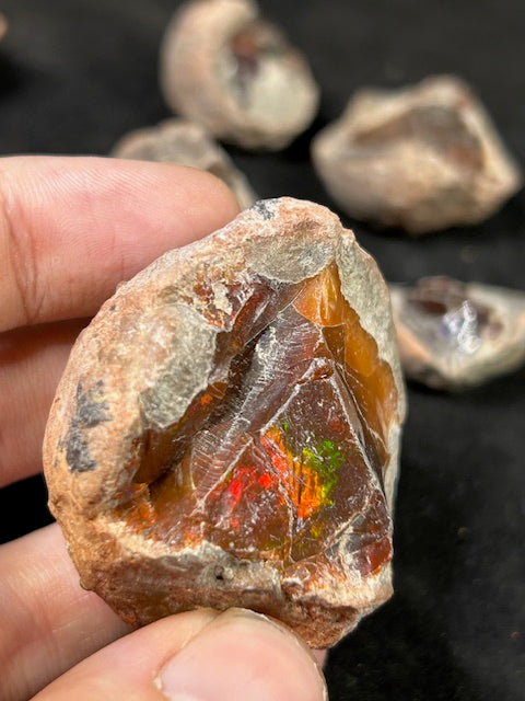 Edelopale A-Qualität Schokoladen Opal, Feueropal, Chocolate Opal, Großhandelspreis Matrix Opal