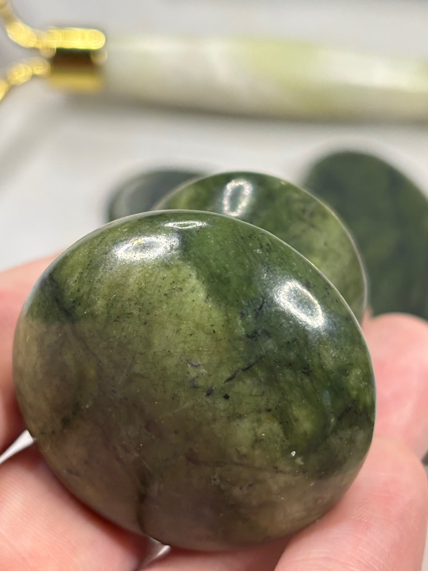 Edelsteinmassage Gua Sha, Massageroller, Massagepilz Jade, Massage Roller Jade, Massage Pilz