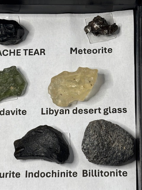 Tektit Meteorit Fulgurit Sammlung in bester Qualität, Moldavit, Libysches Wüstenglas, Billitonit, Indochinit, LDG, Blitzröhre, Apachenträne Rauchobsidian, Eisenmeteorit Naturglas