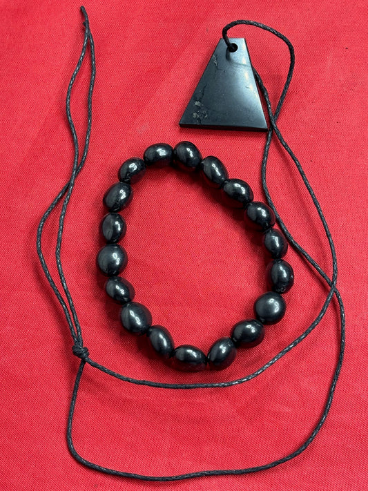Schungit Anhänger oder Armband in bester Qualität, Russland Karelien