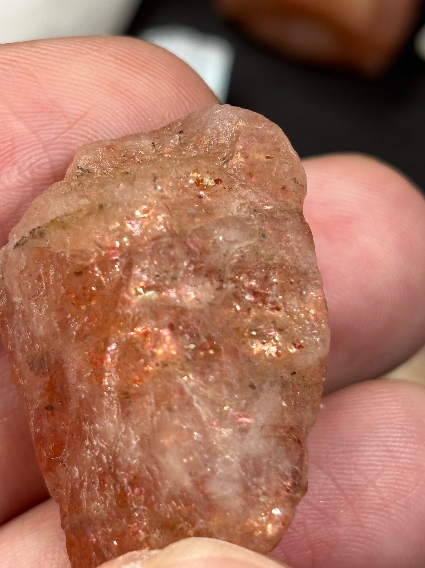 Mondstein & Sonnenstein Rohsteine in Facettierqualität