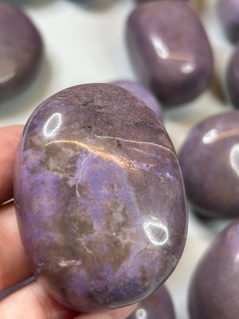 Lavendeljade in bester Qualität, Jadeit Rarität, türkische Jade, Turkiyenit