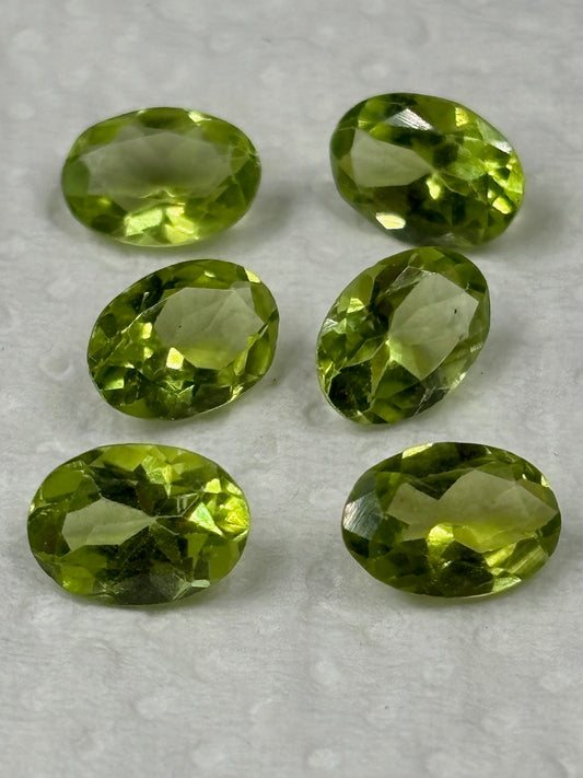 Edelsteine für Haustiere – Bedeutung, Anwendung & energetische Unterstützung
