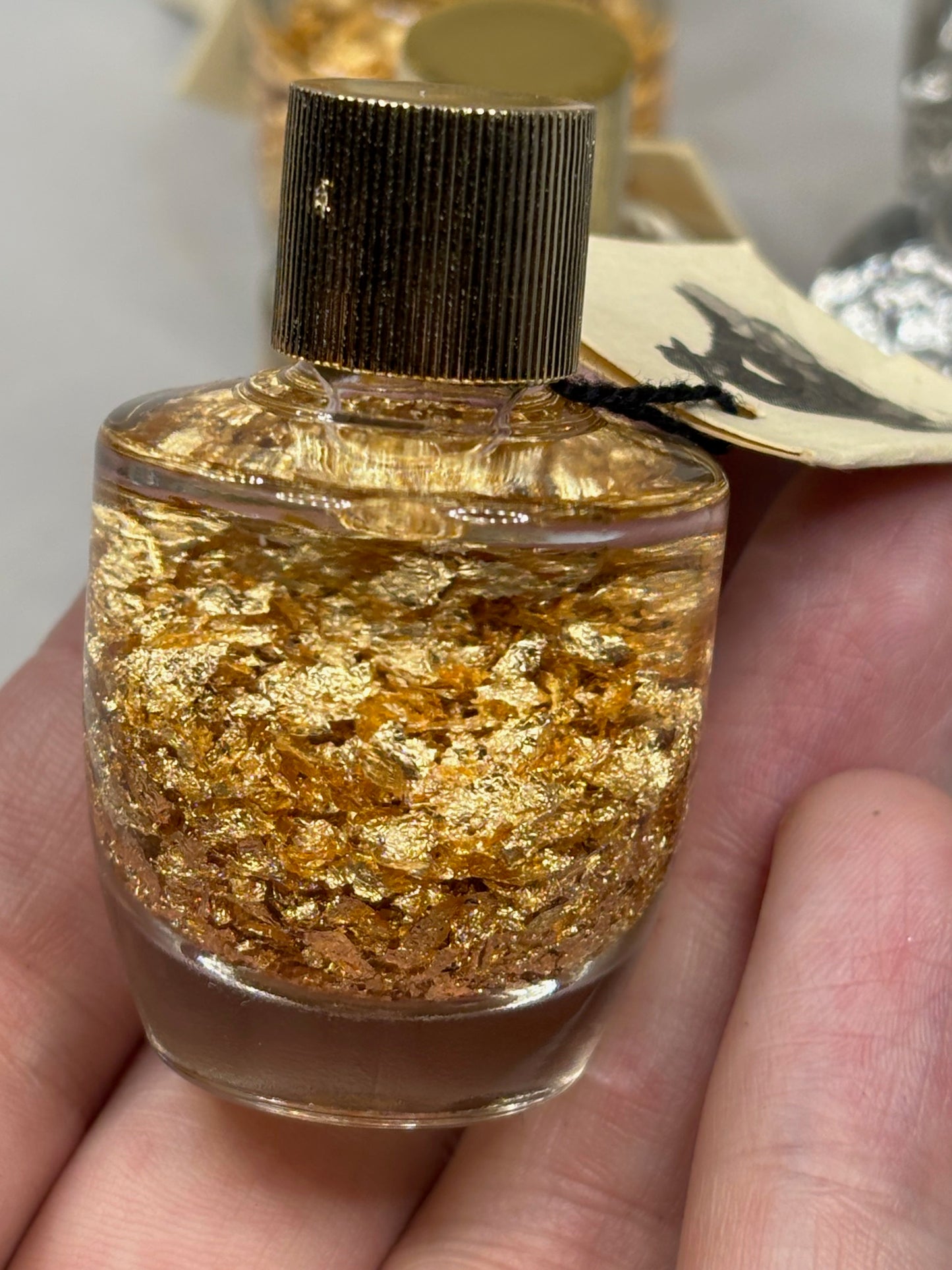 Gold oder Silber in bruchsicherem Glas, Brasilien Blattgold Blattsilber