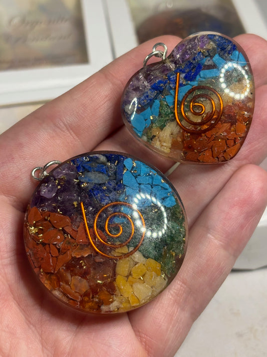 7 Chakra Orgon Anhänger, in bester Qualität, verschiedene Varianten rund oder herzförmig, Orgonit Schlüsselanhänger Wilhelm Reich