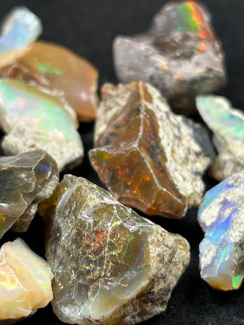 Edelopale A-Qualität diverse Sorten, Welo Opal, Feueropal, Schwarzopal, Kristallopal, Chocolate Opal, Großhandelspreis