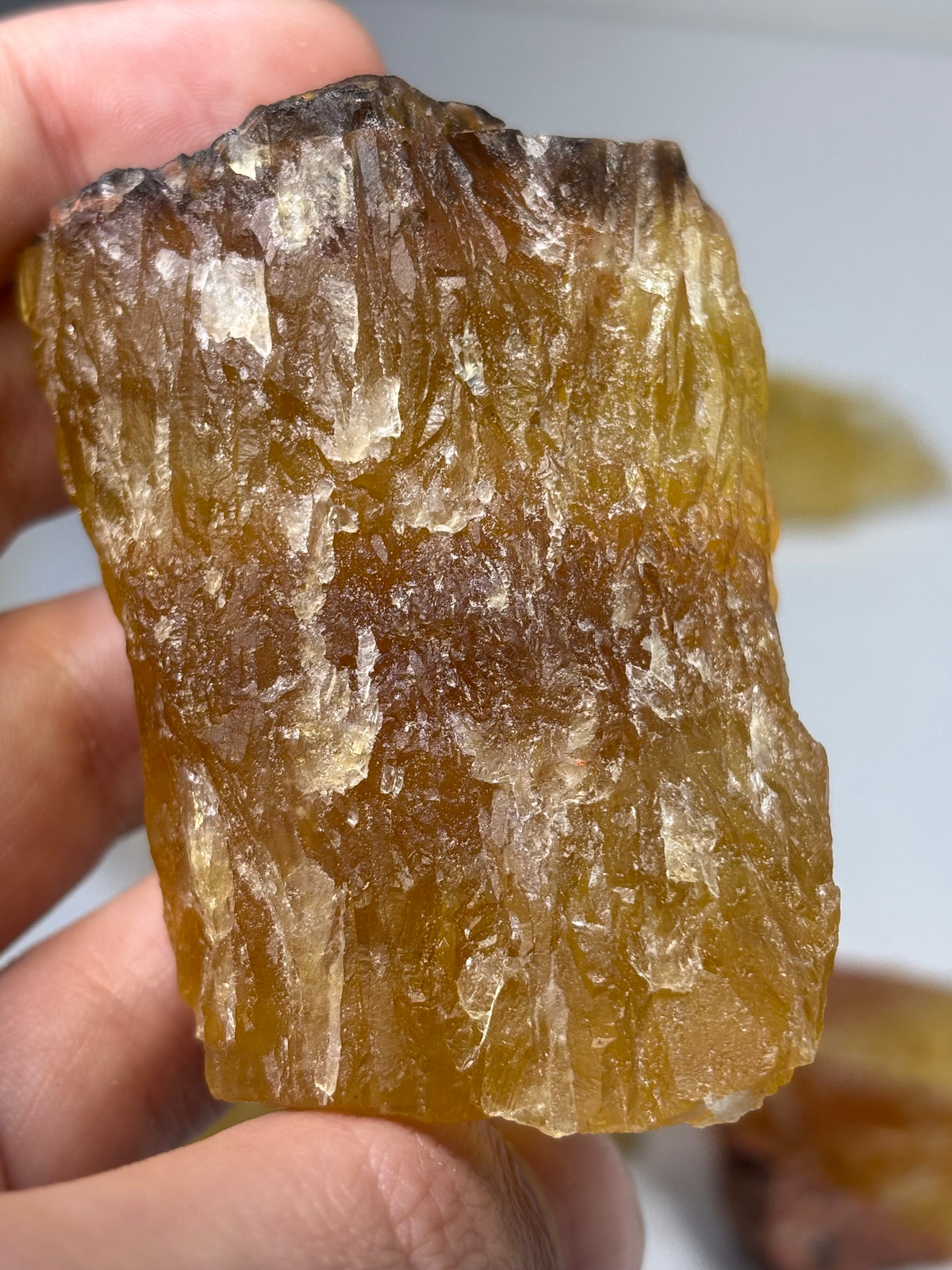 Gelber Fluorit Rohsteine, Honigfluorit naturbelassen, in bester Qualität