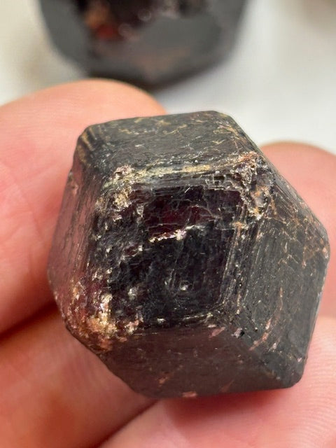 Granat Kristall naturbelassen Edelsteinqualität, Almandin Kärnten Granattor