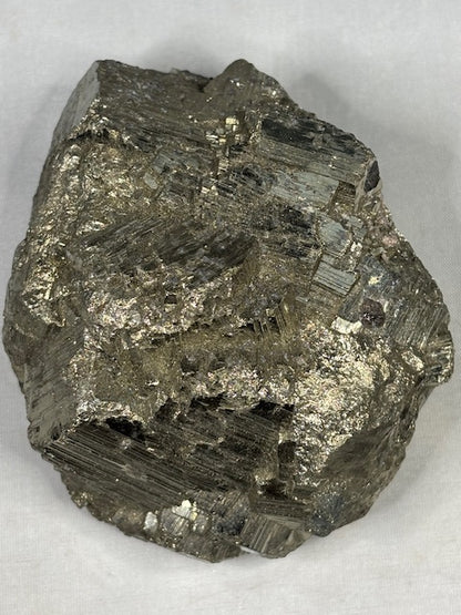 Pyrit Pentagondodekaeder Peru XL beste Qualität, Museumsstück, Katzengold