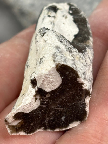 Flint Feuerstein Rohsteine Ostsee, naturbelassen & in bester Qualität