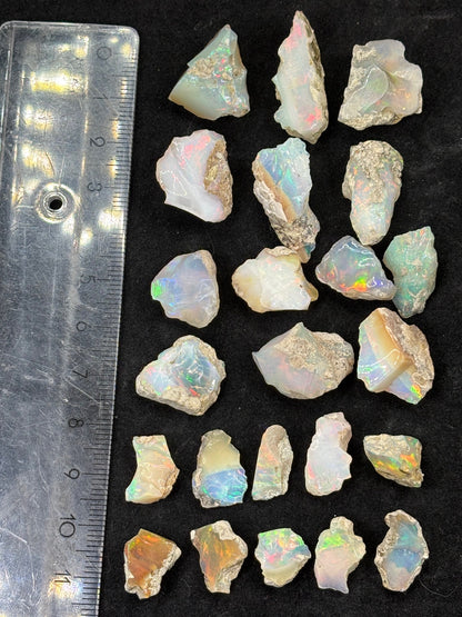 Welo Opal verschiedene Größen, beste Qualität Edelopal