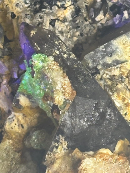 Turmalin schwarz, Rauchquarz & Hyalith (UV-aktiv) Kristallstufe XXL (ca. 5,1Kg), beste Qualität Schörl Museum Morion Glasopal