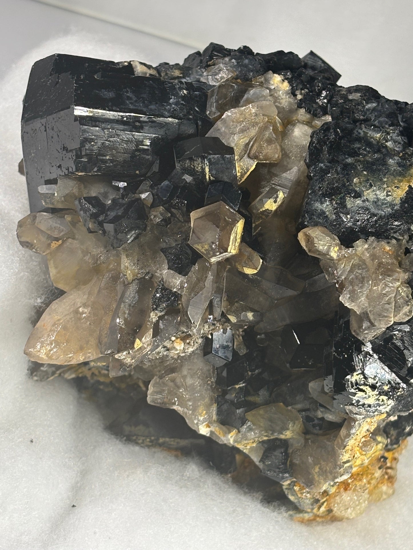 Turmalin schwarz, Rauchquarz & Hyalith (UV-aktiv) Kristallstufe XXL (ca. 5,1Kg), beste Qualität Schörl Museum Morion Glasopal