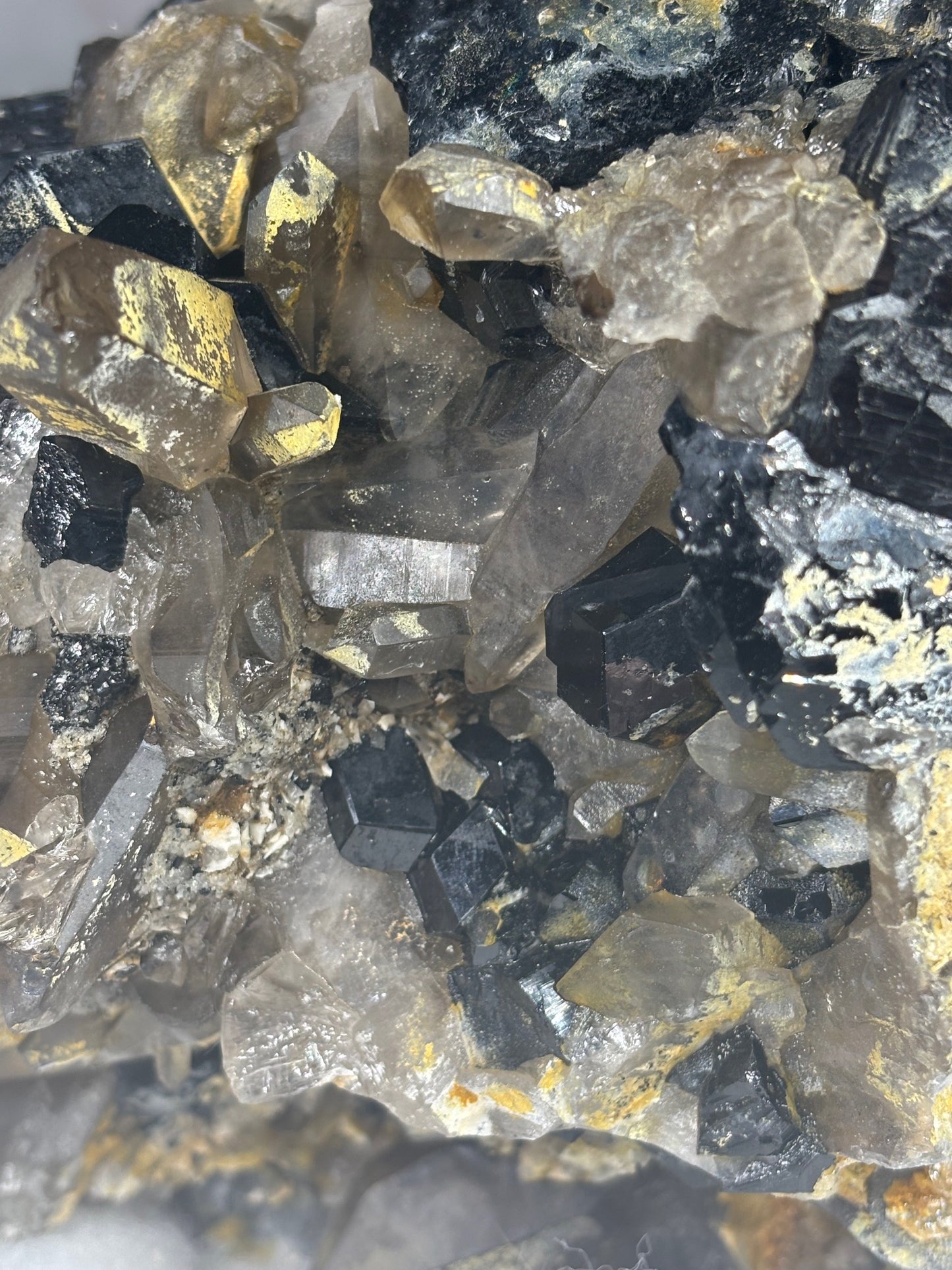 Turmalin schwarz, Rauchquarz & Hyalith (UV-aktiv) Kristallstufe XXL (ca. 5,1Kg), beste Qualität Schörl Museum Morion Glasopal