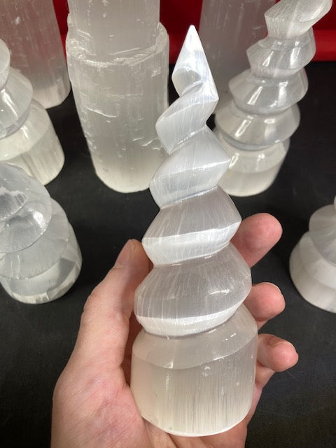 Selenit Spirale / Flamme oder Turm/ Berg in bester Qualität, Seidenspat, Marienglas