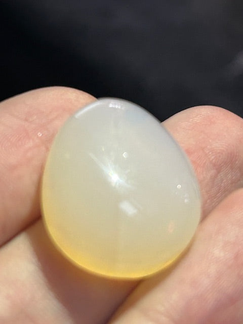 Edelopal Sammlung weltweit, 8 Stück Welo/ Boulder/ Feuer/ Glas Opal Hyalith Schwarzopal