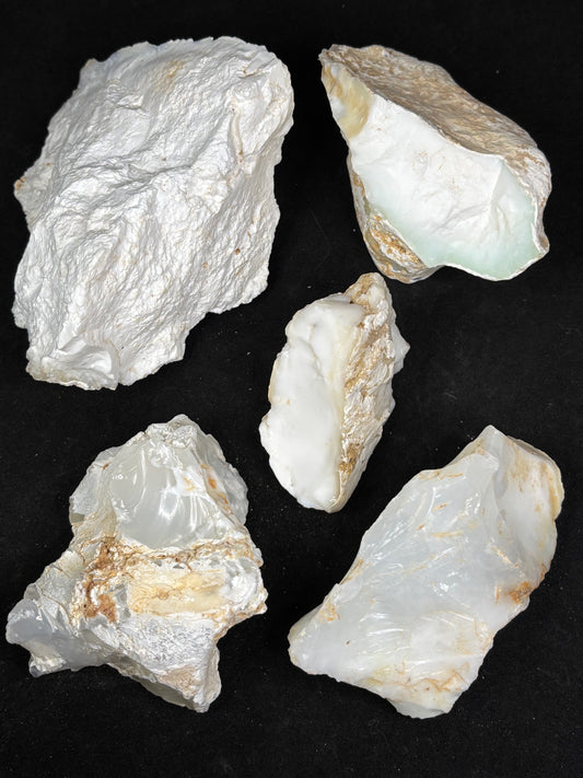 Kascholong Rohsteine Opal weiß, Edelsteinqualität Milchopal Porzellanopal