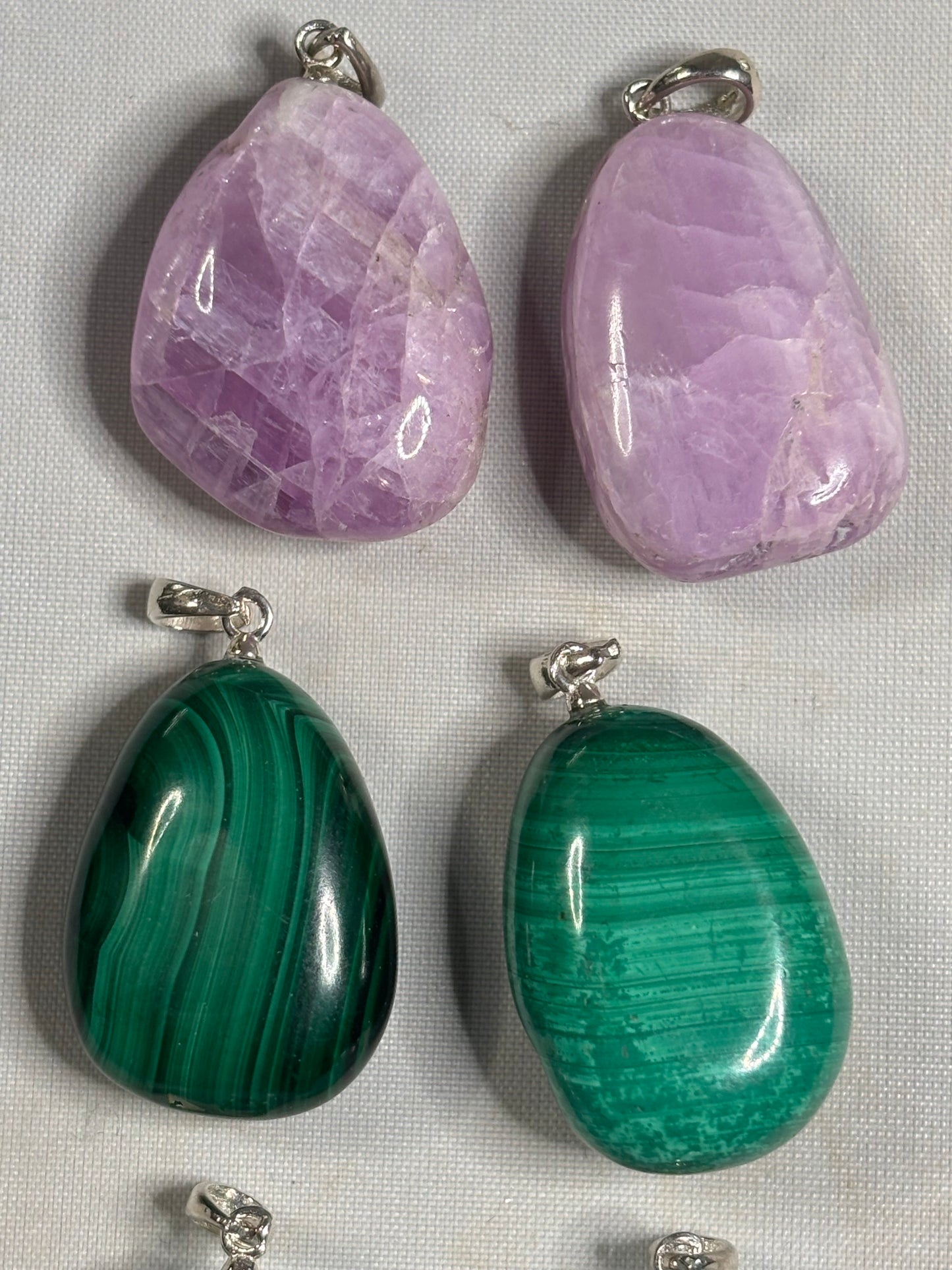 Edelstein Anhänger 925er Silberfassung – Kunzit, Aquamarin & Malachit