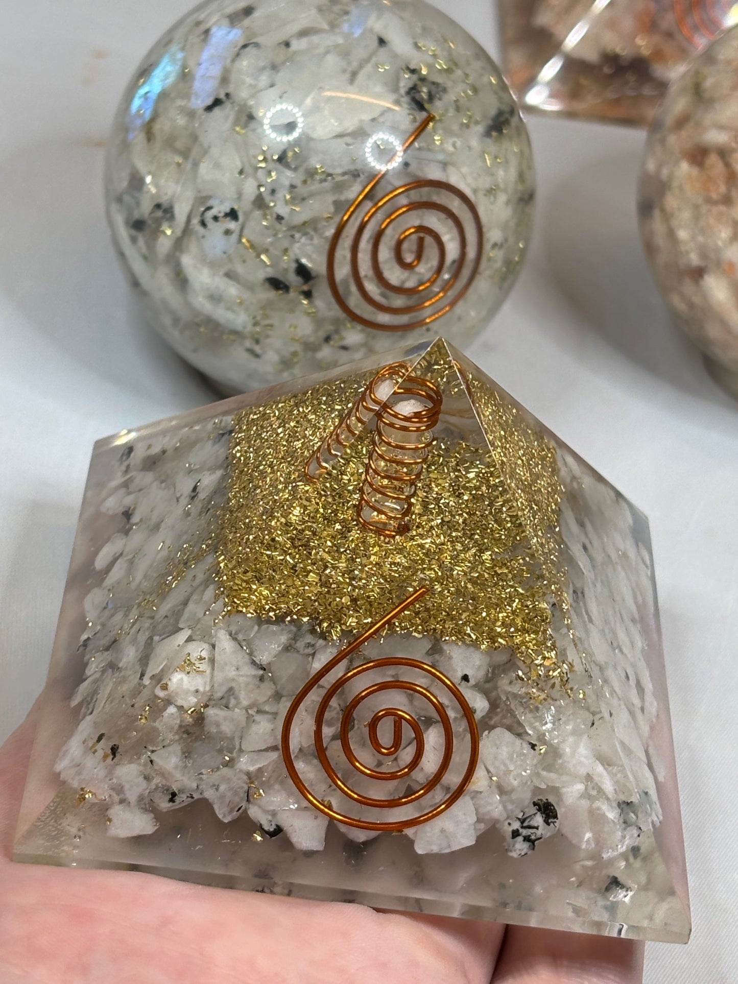 Mondstein oder Sonnenstein Orgonit, Pyramide & Kugel, Wilhelm Reich