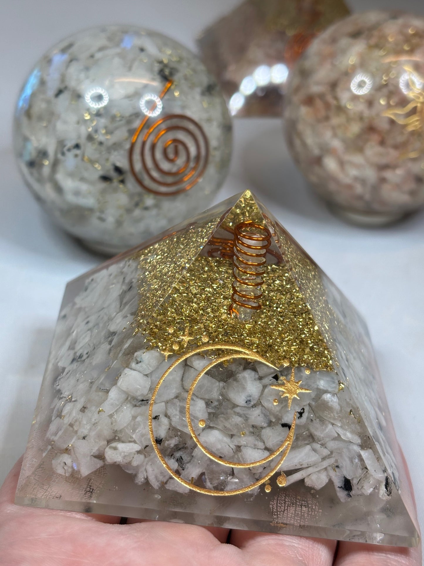 Mondstein oder Sonnenstein Orgonit, Pyramide & Kugel, Wilhelm Reich