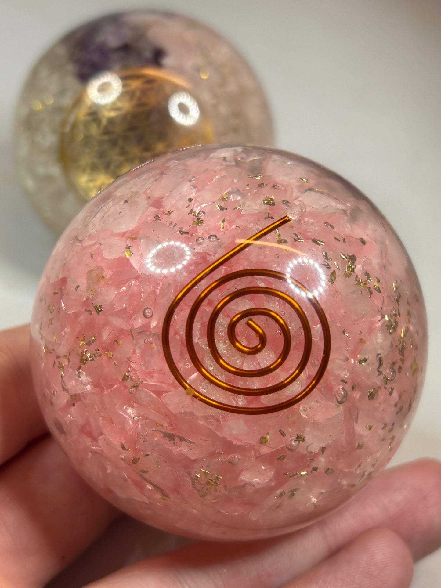 Orgon Kugel, Rosenquarz oder goldenes Dreieck (Amethyst, Bergkristall & Amethyst) Orgonit Wilhelm Reich