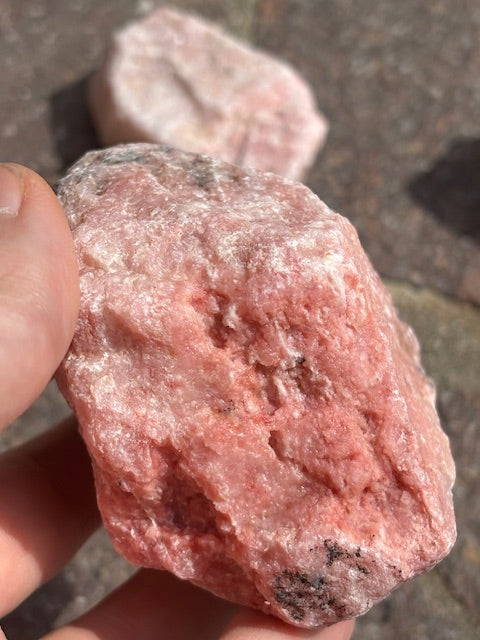 Petalit Rohsteine in sehr guter Qualität, Kastorit Castorit