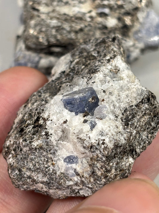 Saphir Kristalle in Matrix Himalaya, naturbelassen & in bester Qualität, Nepal