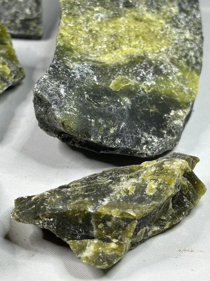 Serpentinit Rohsteine, Schlangenstein afrikanische Jade Serpentin