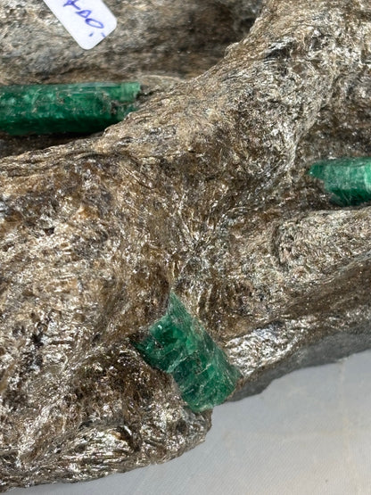 Smaragdkristalle auf Matrix, Habachtal EXTRA Qualität, Museumsstück Smaragd