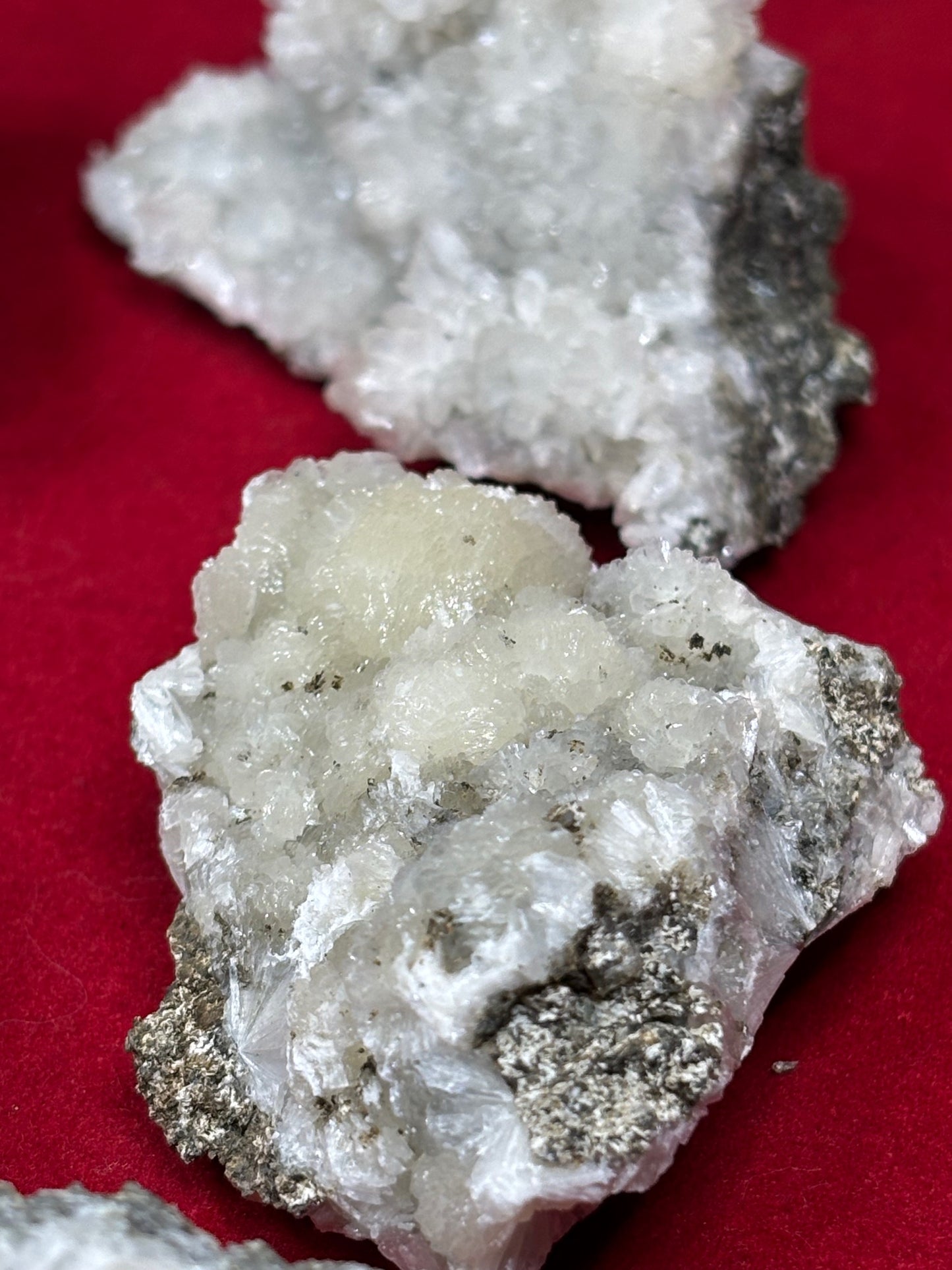 Stellerit Kristalle in bester Qualität, Dyer Quarry USA, Zeolitmineralien Rarität, Zeolith
