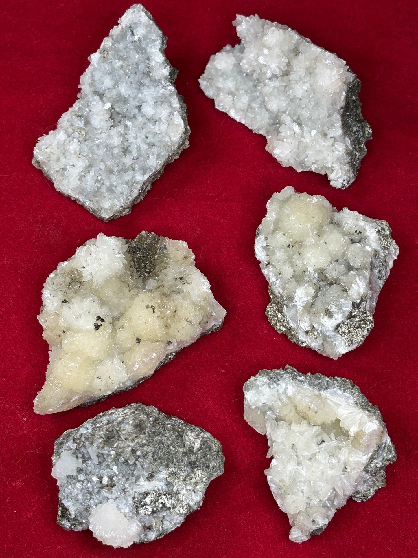 Stellerit Kristalle in bester Qualität, Dyer Quarry USA, Zeolitmineralien Rarität, Zeolith