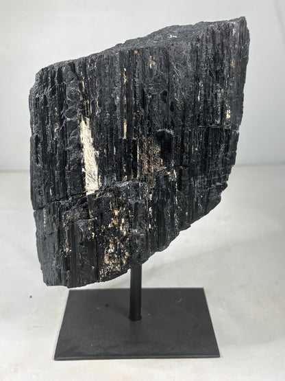 Schwarzer Turmalin Kristall (Schörl) XL auf Metallständer – über 3 kg Solitär aus Brasilien